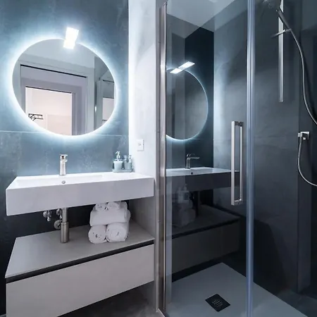 Apartamento Luxury Station Oasis With Balcony