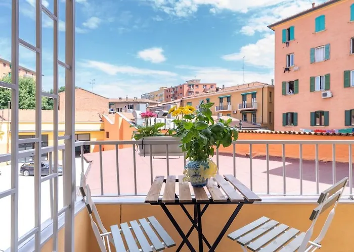 Luxury Station Oasis With Balcony Appartamento Bologna