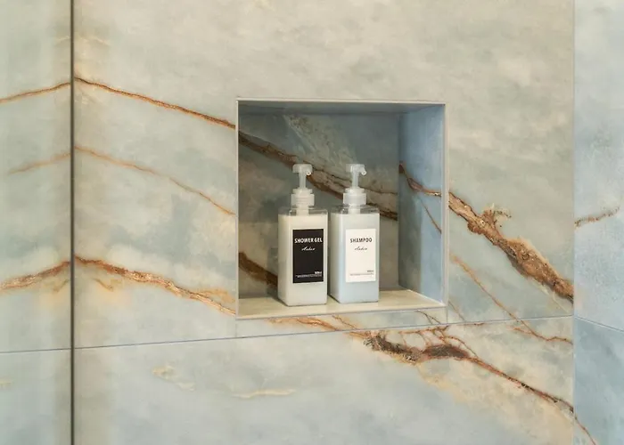 Luxury Station Oasis With Balcony 博洛尼亚