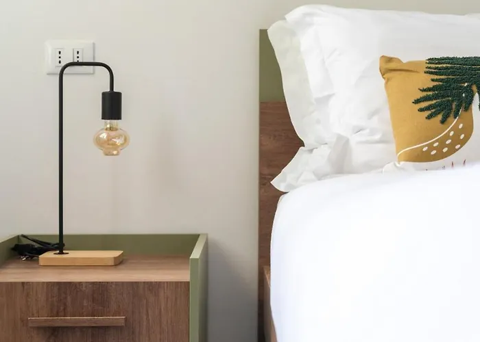 Luxury Station Oasis With Balcony Lägenhet Bologna