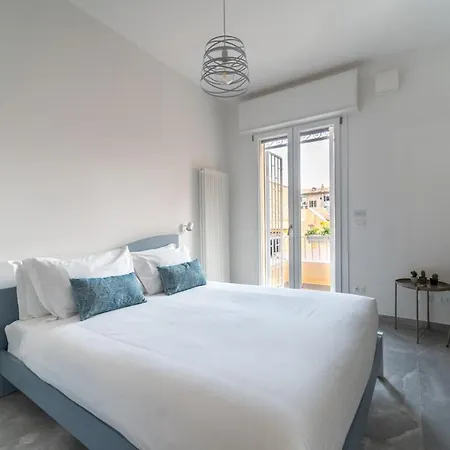 Apartmán Luxury Station Oasis With Balcony