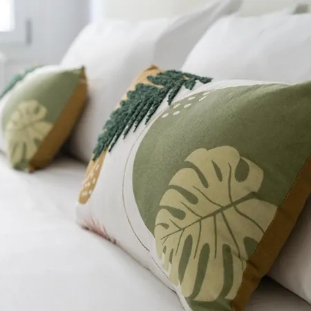 Luxury Station Oasis With Balcony 아파트 *