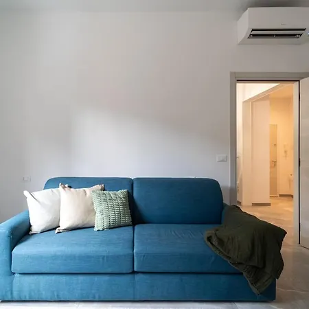 Luxury Station Oasis With Balcony * 볼로냐