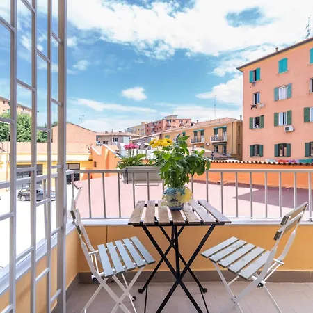 Luxury Station Oasis With Balcony Apartmán Boloňa