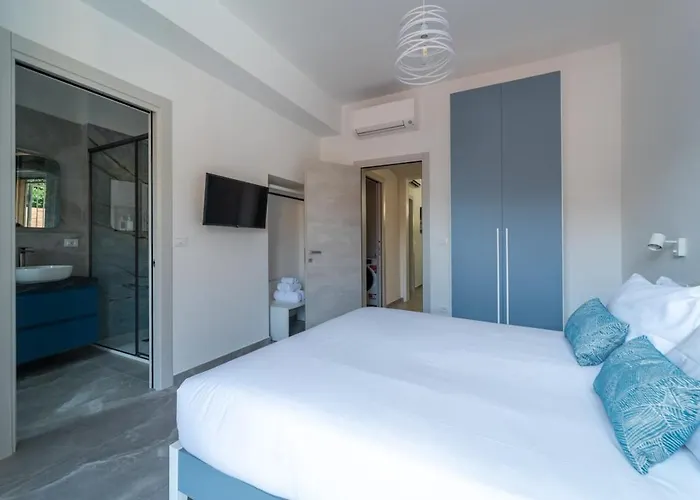 Luxury Station Oasis With Balcony 아파트 볼로냐