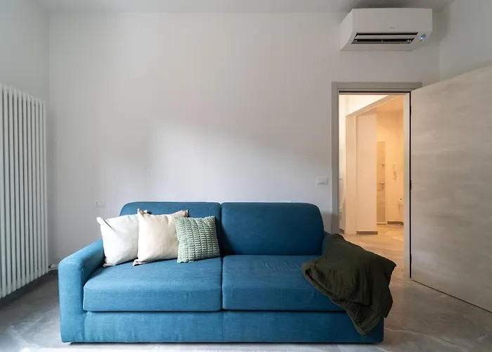 Luxury Station Oasis With Balcony * 볼로냐