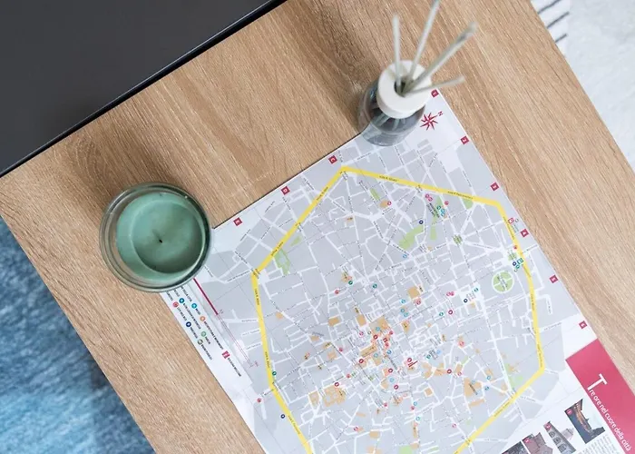 Luxury Station Oasis With Balcony *