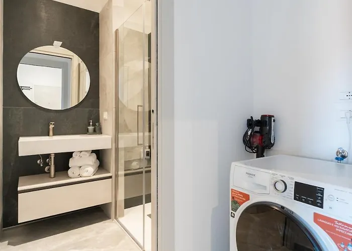 Luxury Station Oasis With Balcony Bologna